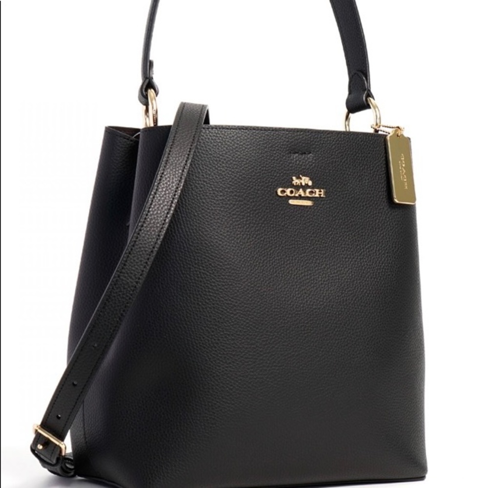 NWOT Coach Small Town Bucket Bag black pebbled leather convertible bag